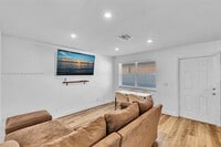 228 NW 9th Ave photo'