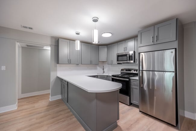 1225 N La Salle Dr, Unit k2