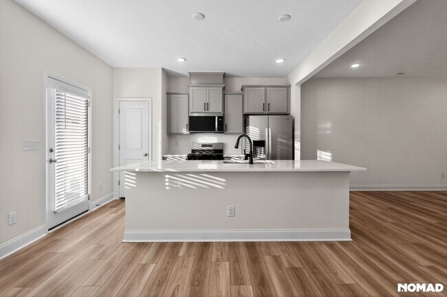 818 Kensley Grv Ln in Fuquay Varina, NC - Building Photo - Building Photo