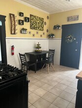 283 Clifton Ave, Unit Clifton in Newark, NJ - Building Photo - Building Photo
