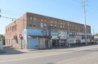 980 W Vernon Ave in Los Angeles, CA - Building Photo