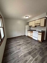 1610 Tippecanoe Dr in Warsaw, IN - Building Photo