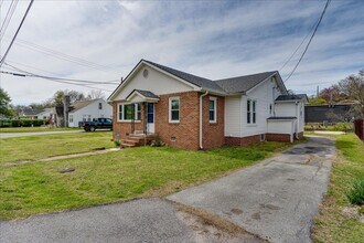 2213 Lyndon Ave in Chattanooga, TN - Building Photo - Building Photo