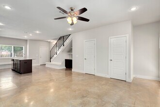 1337 Oakland Ave in Fayetteville, AR - Building Photo - Building Photo