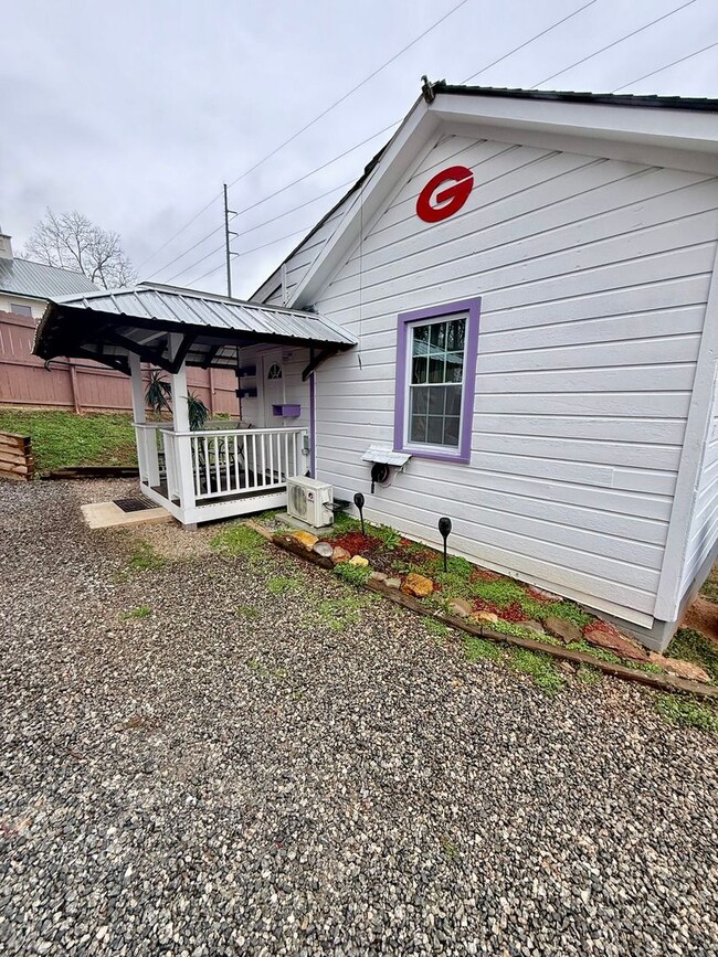 property at 224 S Peter St