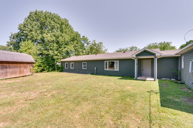 property at 279 Stones River Rd