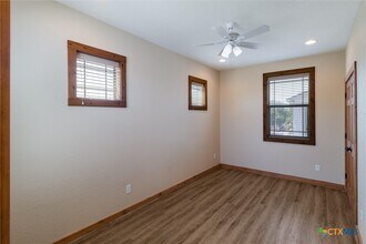 1654 Gruene Vineyard Crossing in New Braunfels, TX - Building Photo - Building Photo