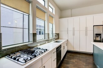 2106 Colorado St in Houston, TX - Building Photo - Building Photo