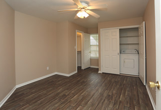 Seventy 50 in Beaumont, TX - Building Photo - Interior Photo