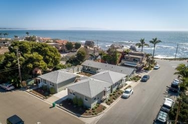 305 Leeward Ave in Pismo Beach, CA - Building Photo