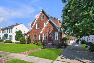 130 Meredith St in Hampton, VA - Building Photo - Building Photo