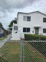 3433 SW 12th St in Miami, FL - Building Photo