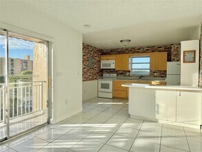 4713 NW 7th St in Miami, FL - Building Photo - Building Photo