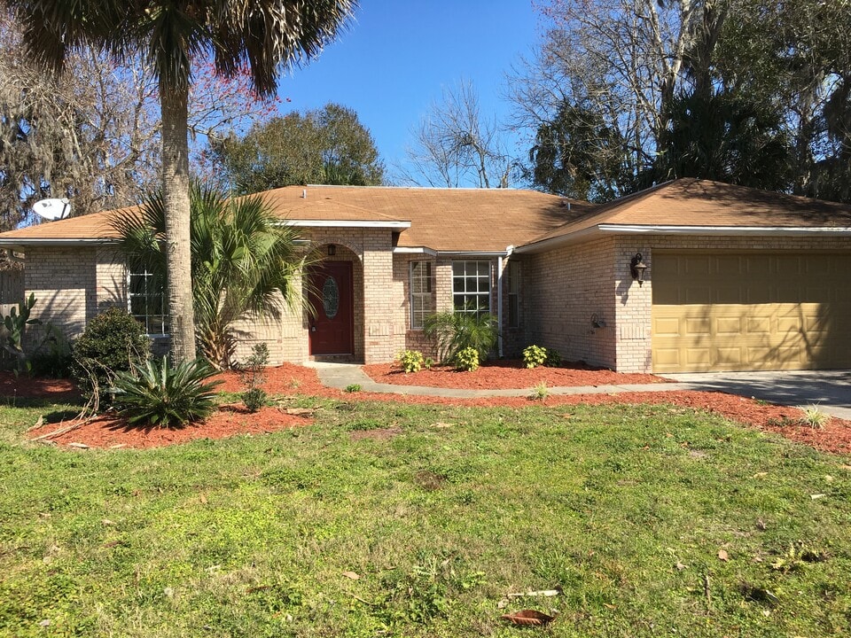 26 Aston Cir in Ormond Beach, FL - Building Photo