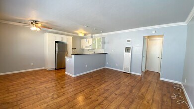 1231 Robinson Avenue in San Diego, CA - Foto de edificio - Interior Photo