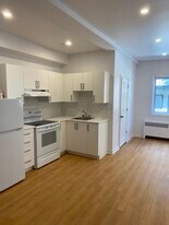 5491 Av. Victoria in Montréal, QC - Building Photo