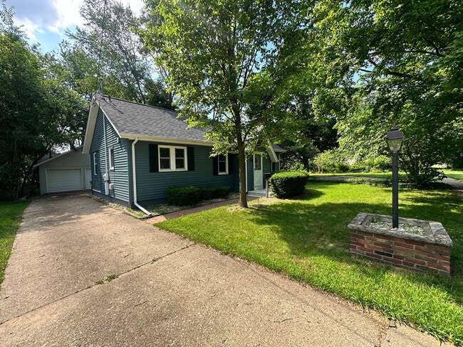 34 S 27th St in Battle Creek, MI - Building Photo - Building Photo