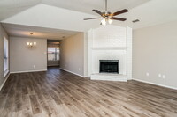 4018 Drakestone Ave in Rowlett, TX - Foto de edificio - Building Photo