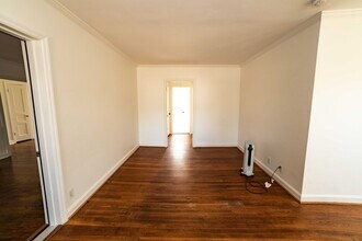 5553 Knob Rd in Nashville, TN - Foto de edificio - Building Photo