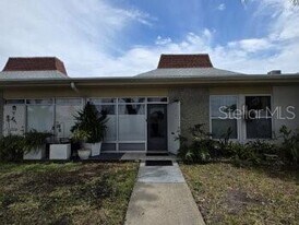 4363 Tahitian Gardens Cir in Holiday, FL - Building Photo