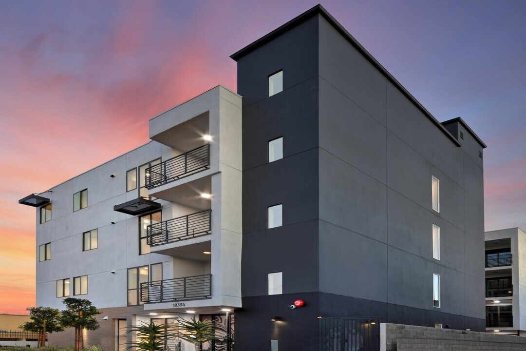18334 Malden St in Los Angeles, CA - Building Photo
