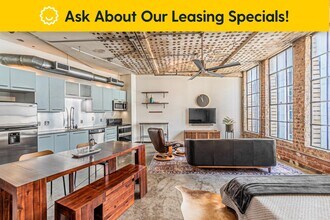 1122 Jackson St in Dallas, TX - Building Photo - Building Photo
