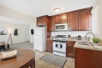 2709 W Vernon Ave in Los Angeles, CA - Building Photo - Building Photo