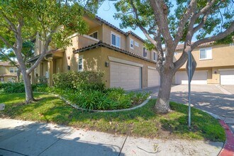 6147 Citracado Cir in Carlsbad, CA - Building Photo - Building Photo