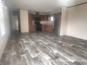 803 Candy Ln in Marion, IL - Building Photo - Building Photo