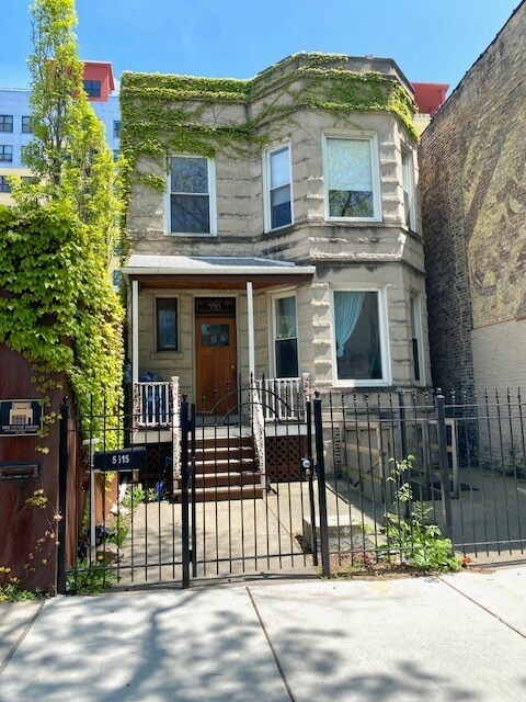 5515 N Broadway in Chicago, IL - Building Photo