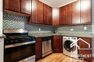 3523 N Racine Ave, Unit W3 in Chicago, IL - Building Photo