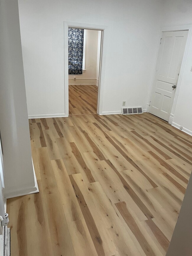 726 Evergreen Ave, Unit Apt 1 First Floor