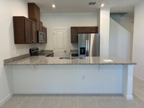 148 Royal Rnch Rd in Groveland, FL - Building Photo - Building Photo