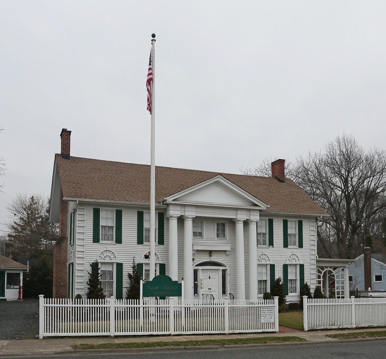 Pagan Fletcher House Apartments in Valley Stream, NY - Building Photo