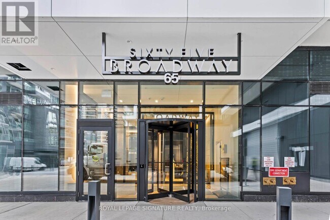 65 Broadway Ave in Toronto, ON - Building Photo - Building Photo