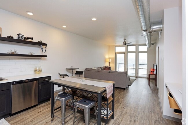 250 State St in Cedar Falls, IA - Building Photo - Building Photo