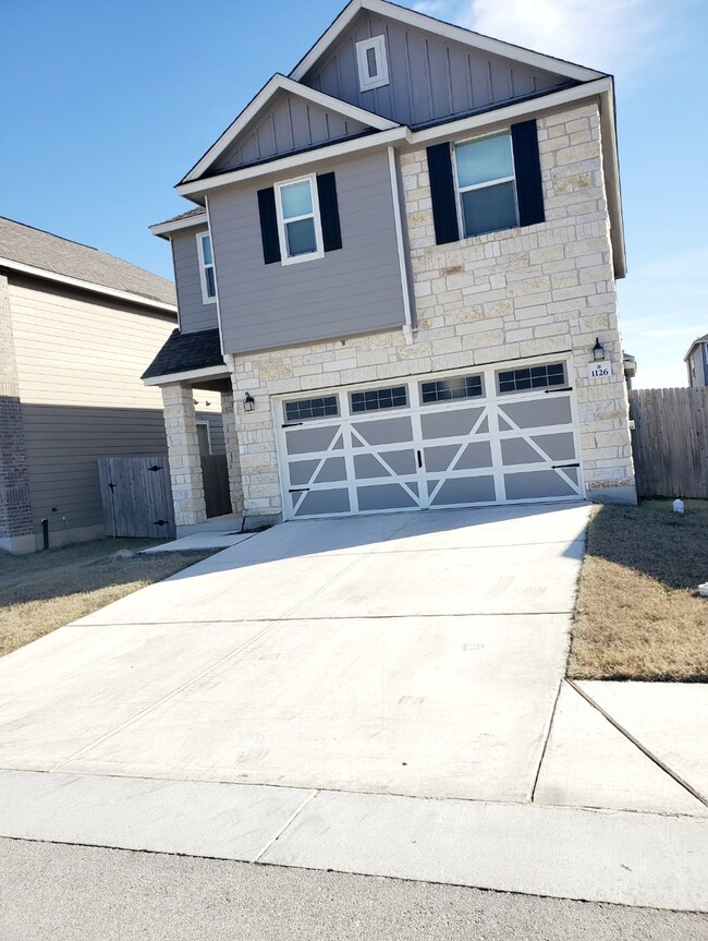 1126 Loganberry Dr in Georgetown, TX - Building Photo - Building Photo