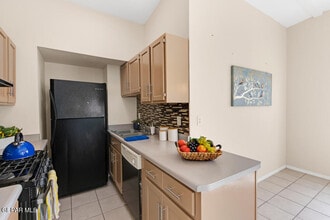 6233 Patria St in El Paso, TX - Building Photo - Building Photo