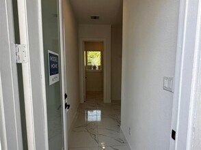 6127 W Montgomery Rd in Houston, TX - Building Photo - Building Photo