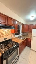 105 Lucille Ave in Staten Island, NY - Building Photo - Building Photo