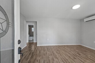 16730 Springfield Dr in Conroe, TX - Building Photo - Building Photo