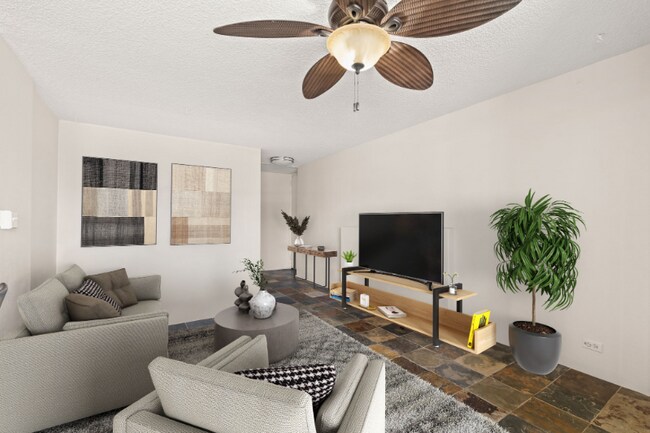 1400 Pensacola St in Honolulu, HI - Building Photo - Building Photo