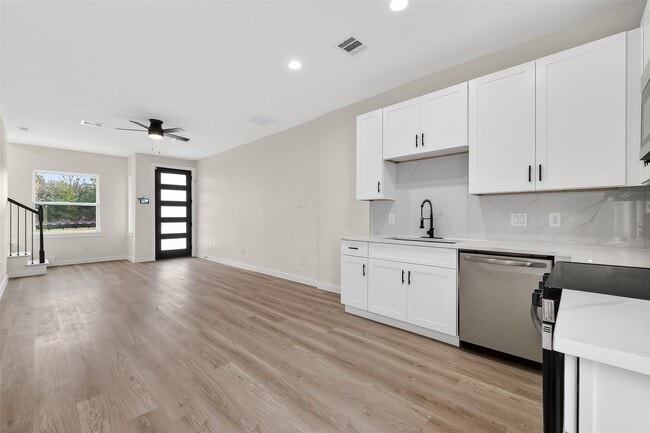 property at 5523 Haight St