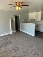 444 Porter St in Hanford, CA - Building Photo - Building Photo