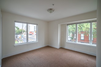 441 N 32nd St in Philadelphia, PA - Building Photo - Building Photo