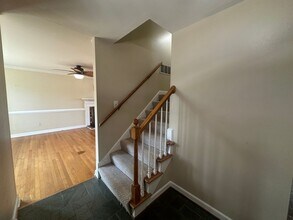 427 Elizabeth Lake Dr in Hampton, VA - Building Photo - Building Photo