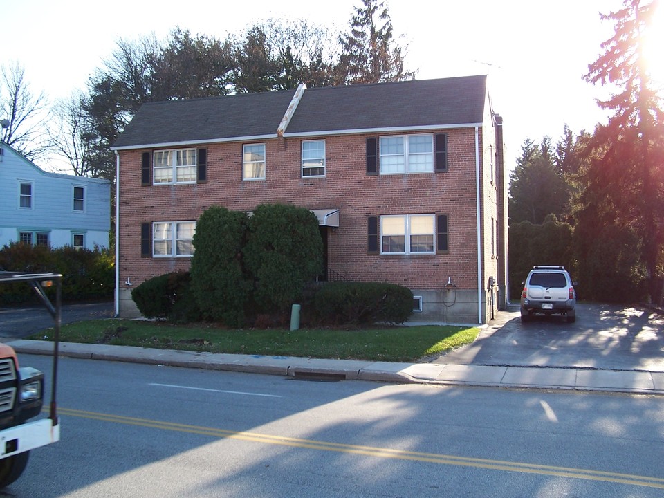 1220 - 1222 County Line Rd in Bryn Mawr, PA - Building Photo