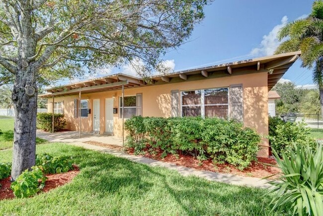 706 SE 4th Ave, Unit 706 in Delray Beach, FL - Building Photo - Building Photo