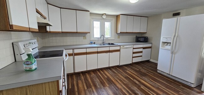 14 Arthur St in Worcester, MA - Building Photo - Building Photo