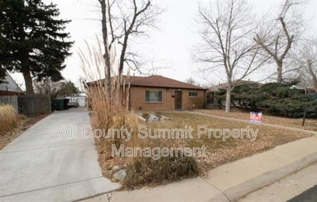 property at 9001 Hickory Pl